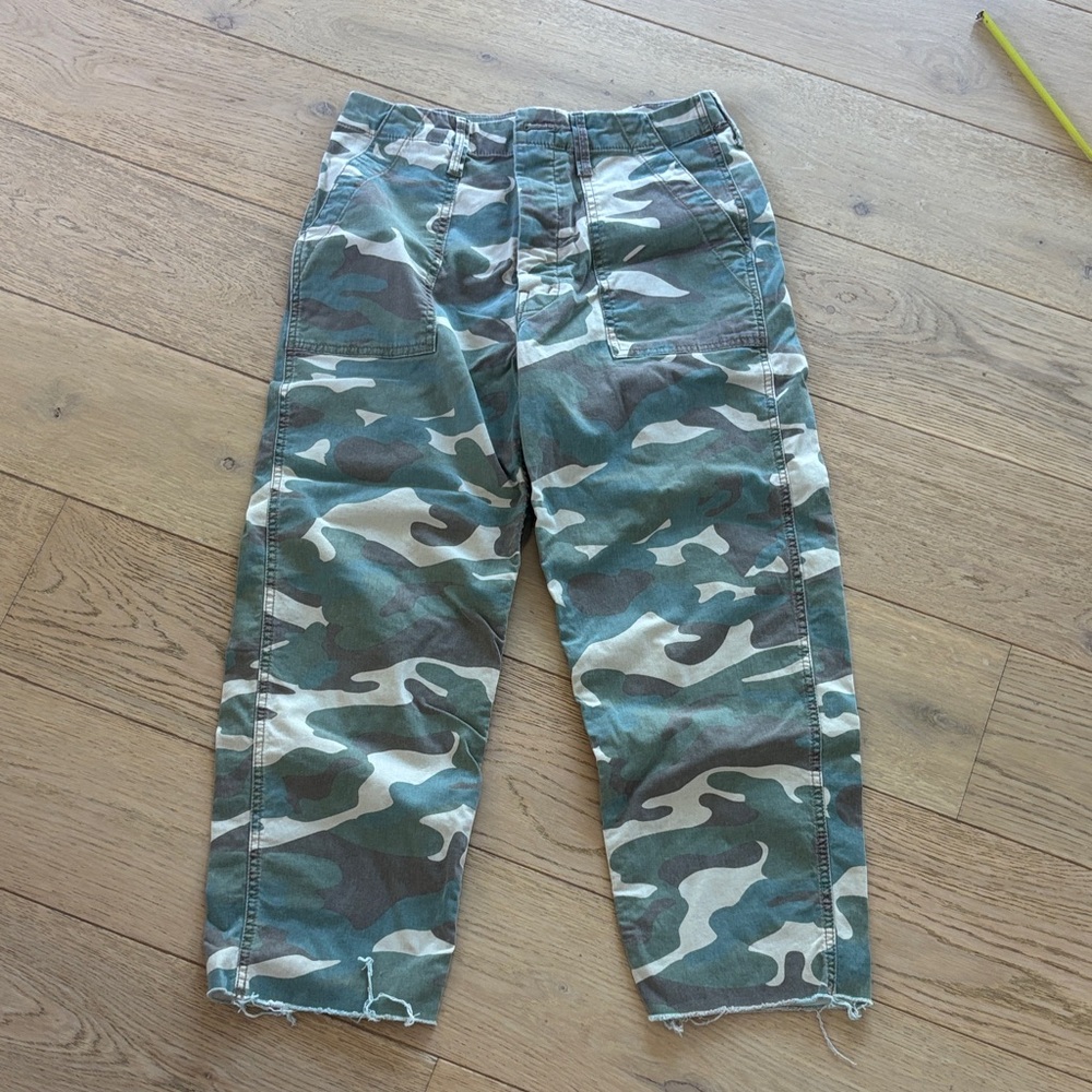 MOTHER Camouflage Cargo Pants
